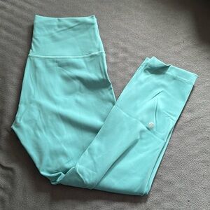 NWOT Lululemon wunder under leggings
